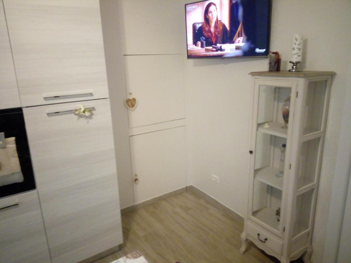 Lucy Sweet Home Monopoli Luaran gambar